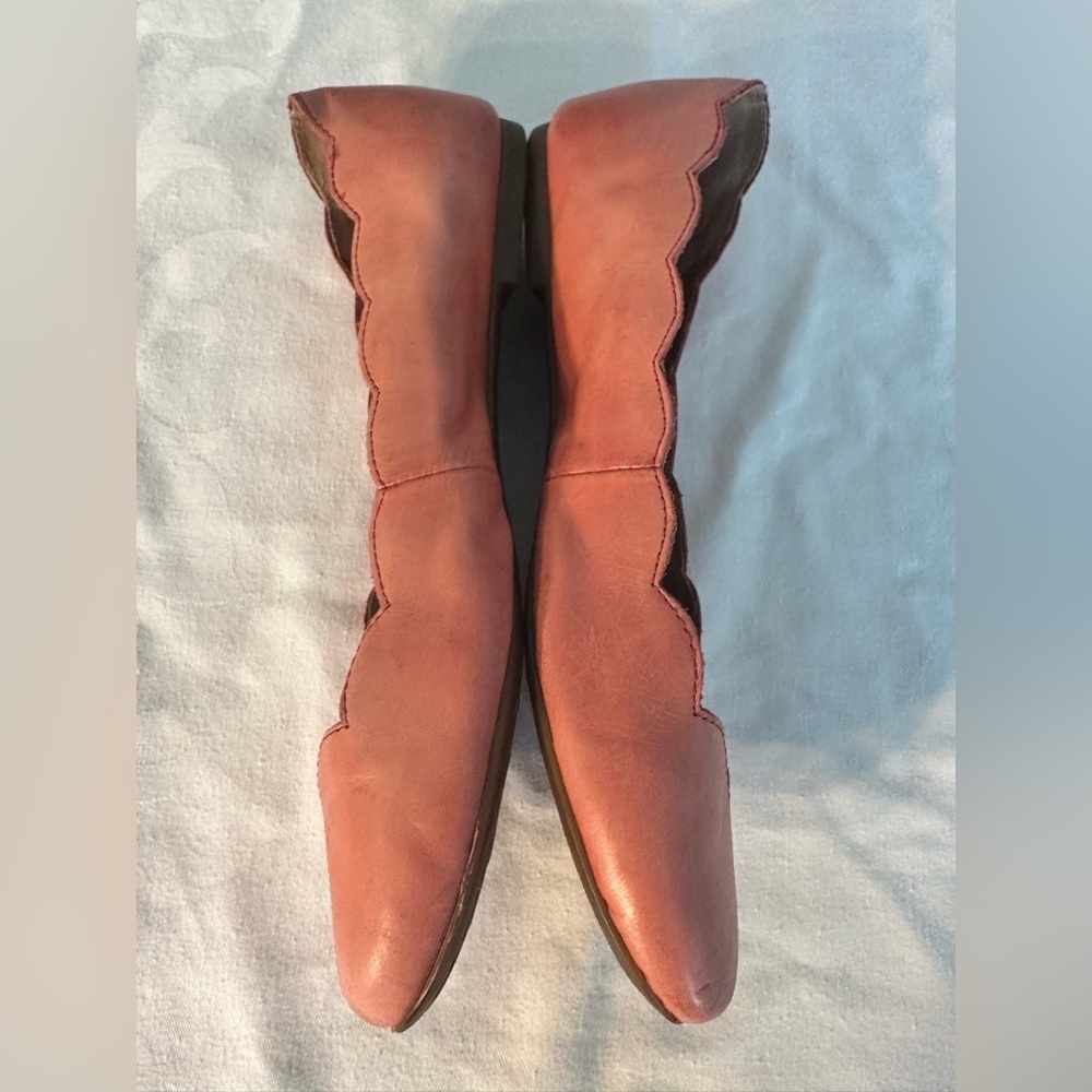 Born Tlythe Scalloped Ballet Flats Coral Pink Sz 8 - Picture 7 of 11
